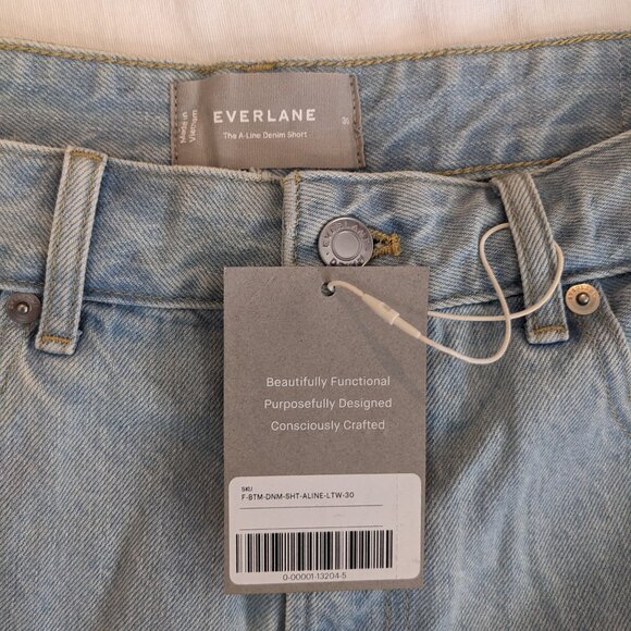 Everlane - The A-Line Denim Short - Size: 28 - Light Indigo - Picture 3 of 3